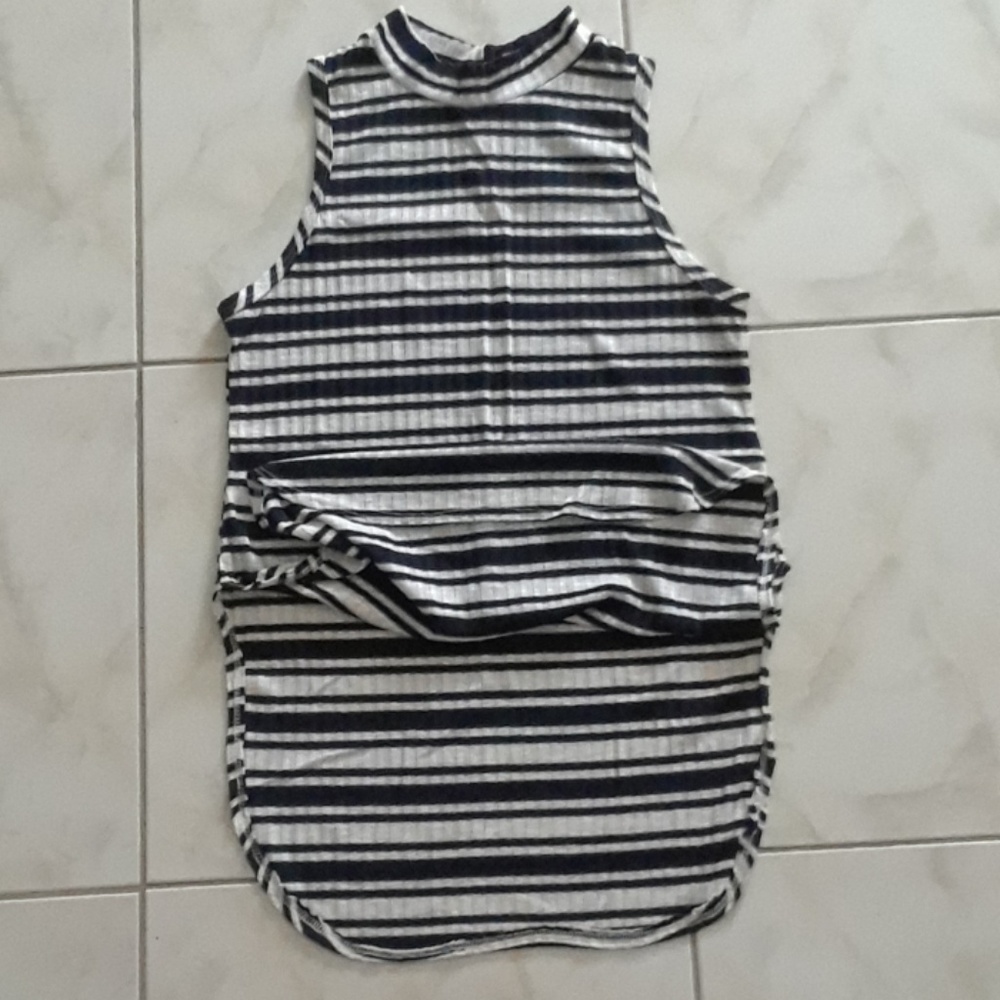 Long side split shirt